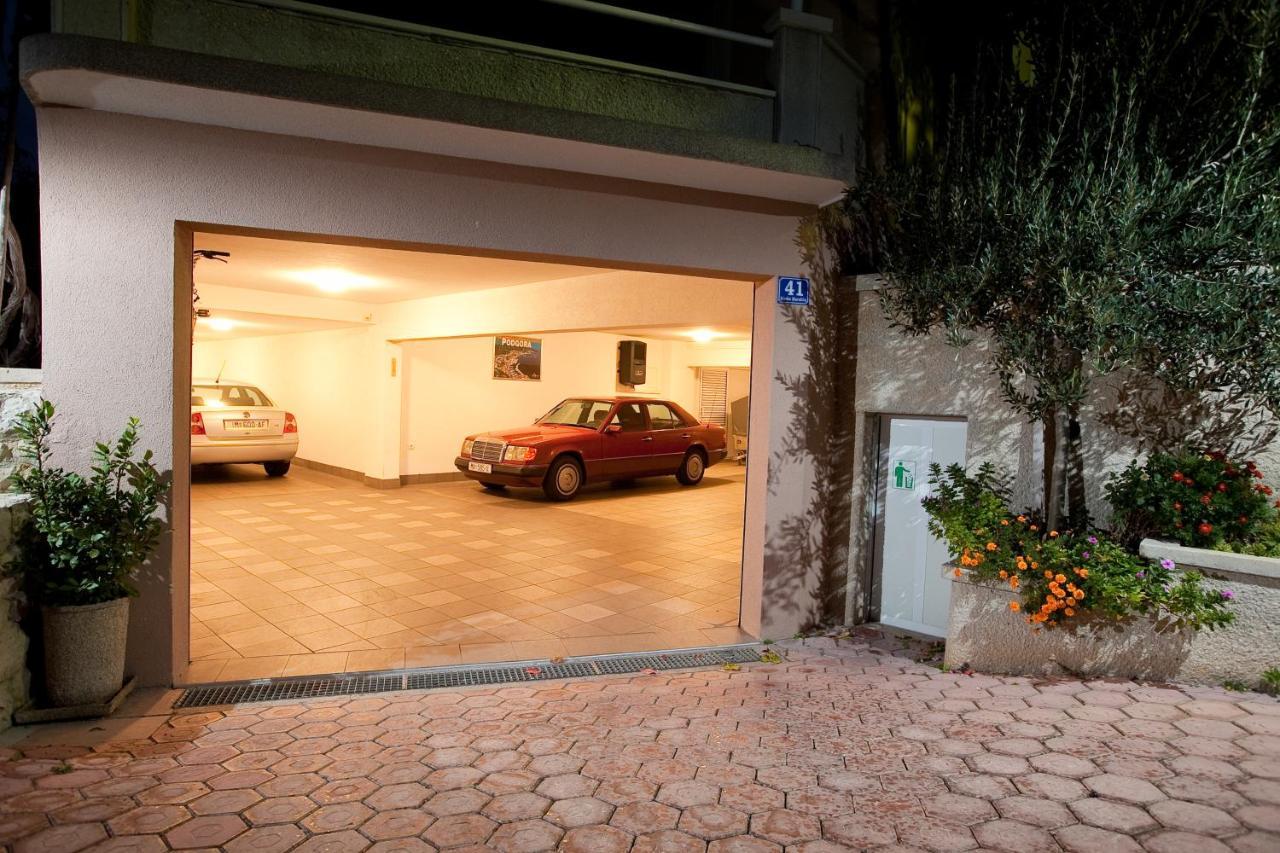Vila Nives Podgora Exteriör bild